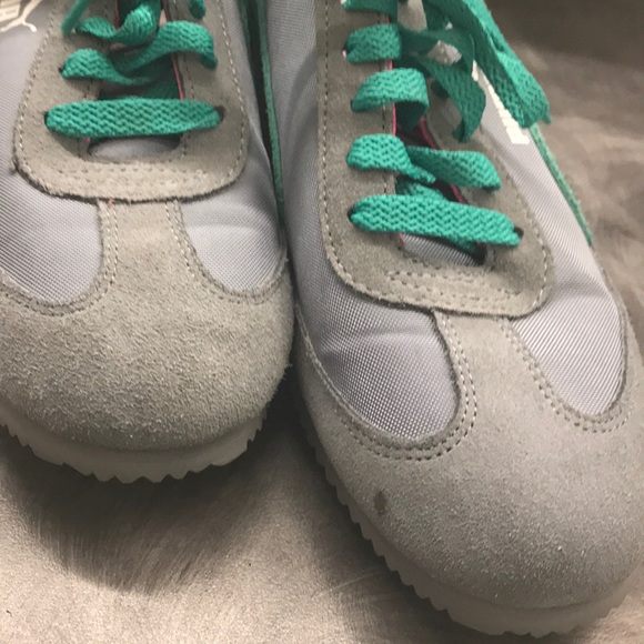 Old School Pumas - Picture 2 of 12